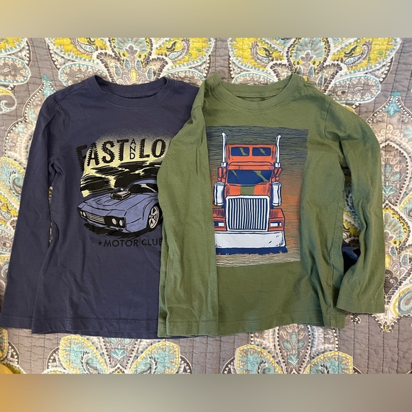 OshKosh B'gosh Other - (2) OshKosh 4/4A Long Sleeves